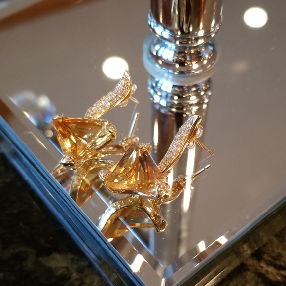 Diamonds and Citrine Custom 14kt earrings - Picture 4 of 7